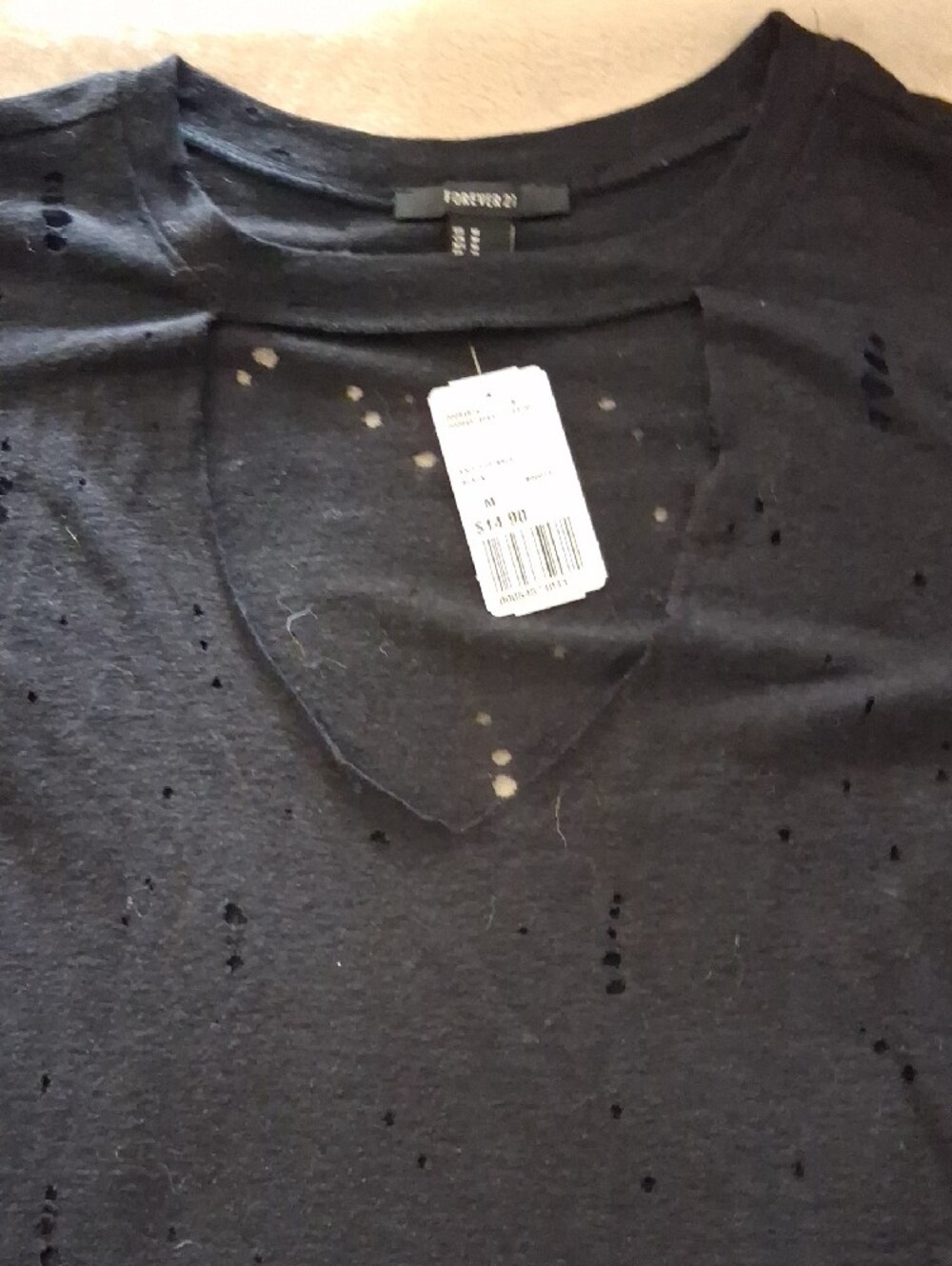 Forever 21 Women’s Black Distressed Short Sleeve Tee Size Medium NWT - Picture 4 of 8